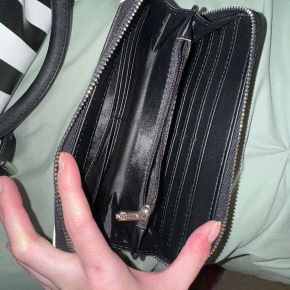 Killstar Black and White Striped Women's Bag Set - Picture 4 of 4